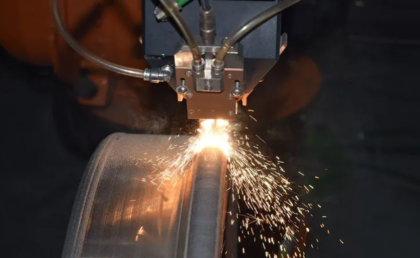 激光熔覆與熱噴涂有什么區(qū)別？